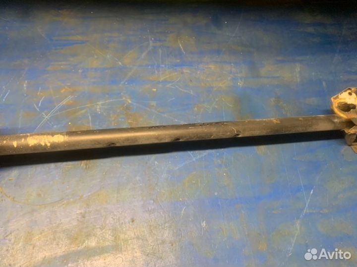 Усилитель бампера передний Subaru Impreza GD 2001