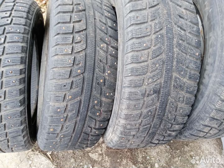 Kumho I'Zen Ice Power KW21 215/60 R16