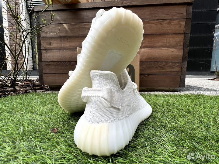 Adidas Yeezy Boost 350 v2 Оригинал -качество