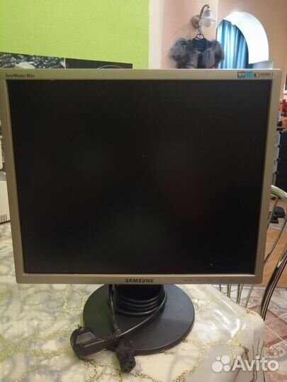 Монитор Samsung syncmaster 943n