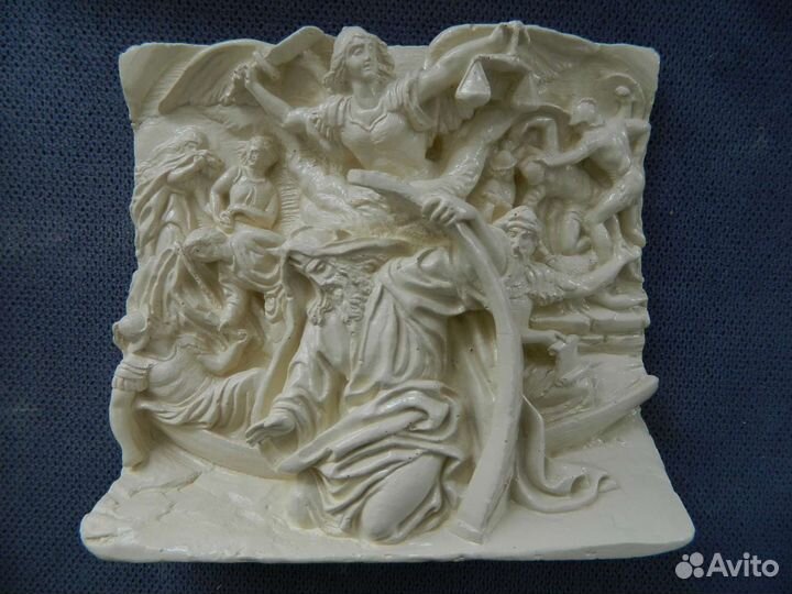 Барельефы формы