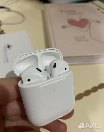 Наушники apple airpods 2 1:1 (Чехол в подарок)