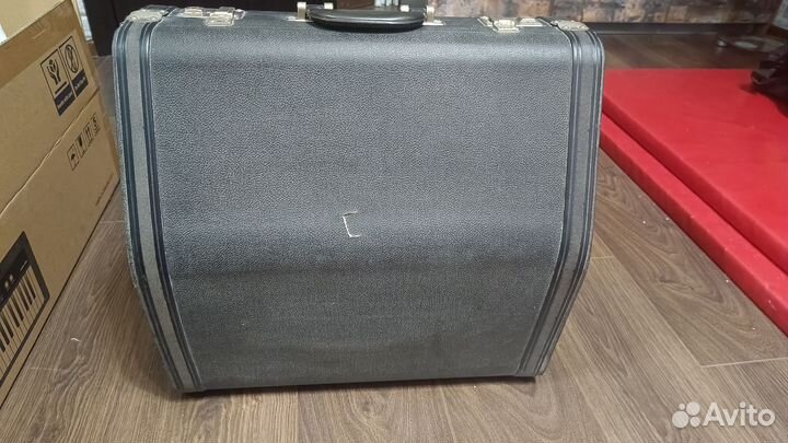 Аккордеон weltmeister 3/4 serino