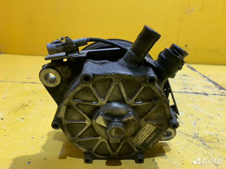 Помпа Toyota Land Cruiser Prado 150 2009-2013