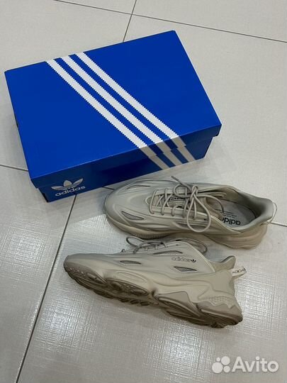 Кроссовки adidas ozweego celox