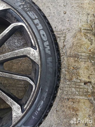 Tri Ace Snow White II 275/40 R22 107H