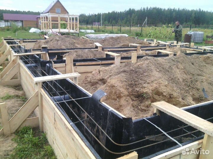 Бригада строителей