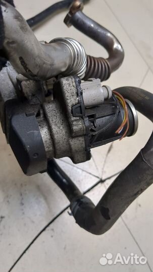 Клапан рециркуляции газов (EGR) Volkswagen Passat