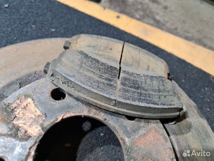 Комплект передних тормозов Nissan Juke F15 1.6 DDT