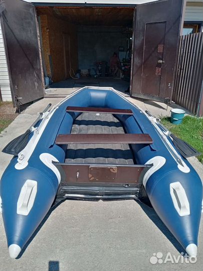 Надувная лодка