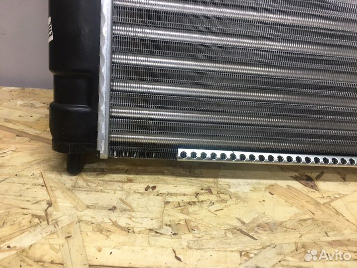 Радиатор охлаждения калина 1