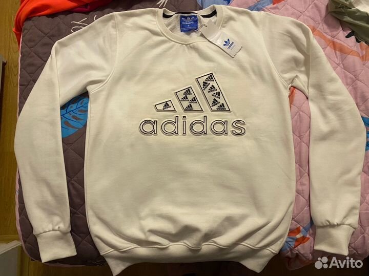 Свитшот adidas новый