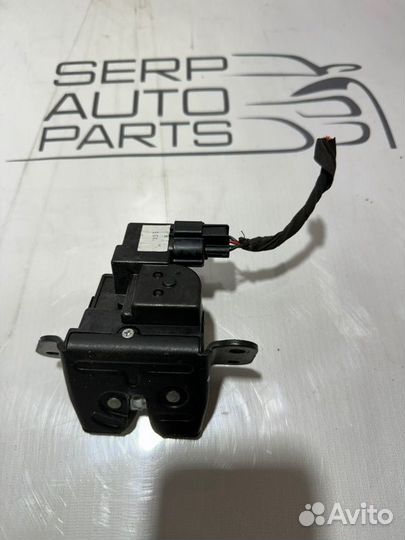 Замок крышки багажника Kia Ceed ED G4FC 2010