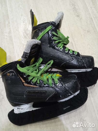 Коньки хоккейные