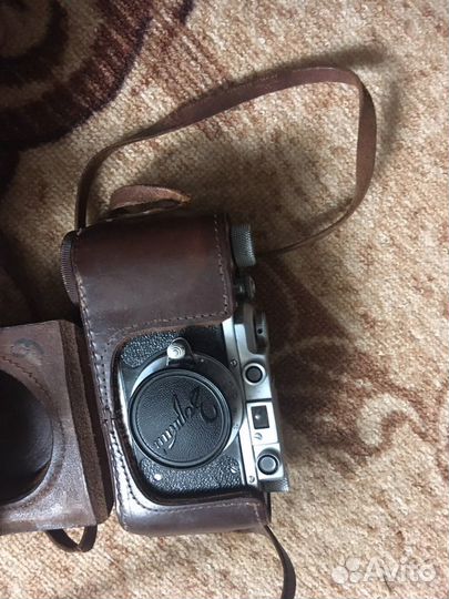 Плёночный фотоаппарат Зоркий