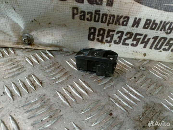 Кнопка люка Bmw E39