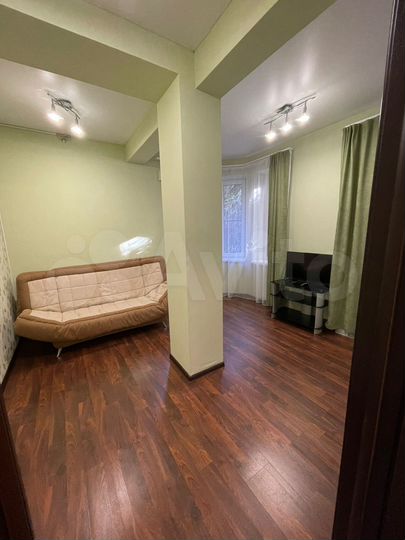 3-к. апартаменты, 101 м², 1/6 эт.