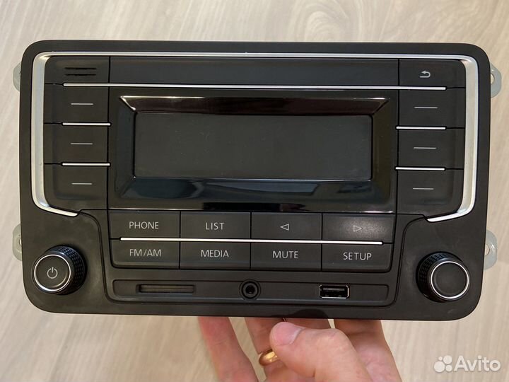 Штатная магнитола на фольцваген polo