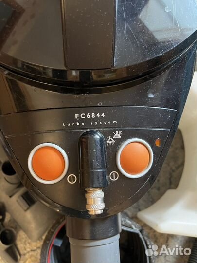 Моющий пылесос Philips