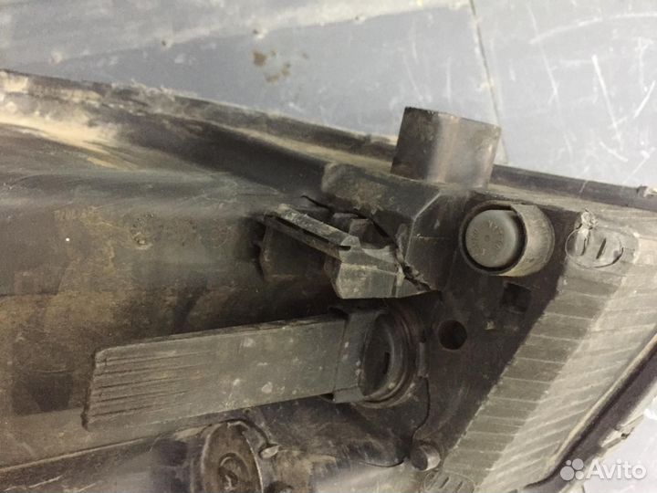 Фара передняя правая Kia Cerato Киа Серато