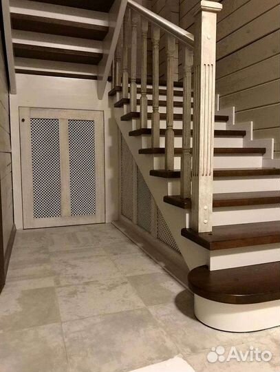 Лестница на второй этаж под ключ
