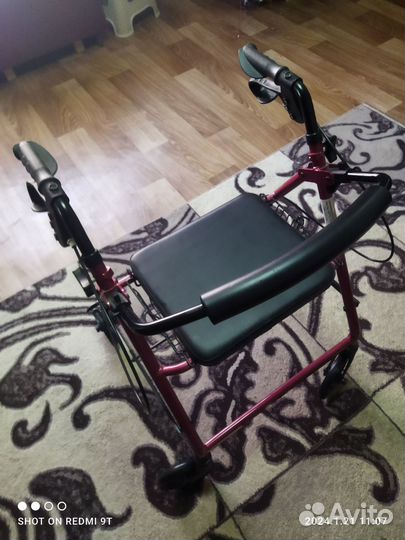 Ходунки для взрослых с сидением