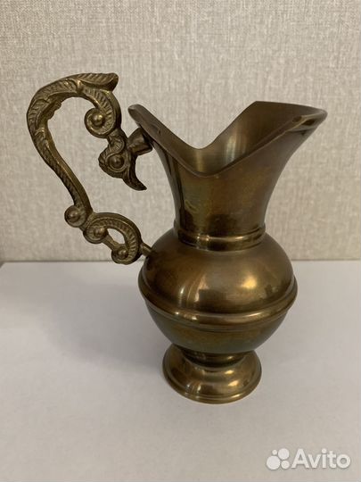 Медный кувшин