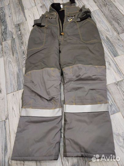 Зимний полукомбинезон новый