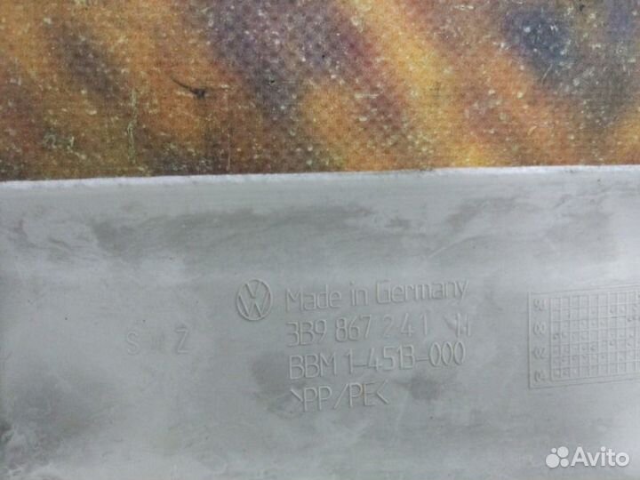 Обшивка салона левая Volkswagen Passat Variant B5