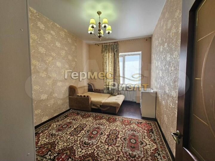 2-к. квартира, 71 м², 3/3 эт.