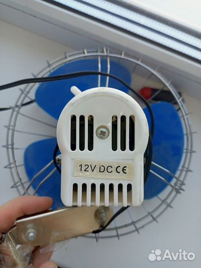 Вентилятор автомобильный в салон