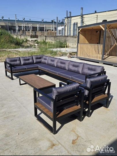 Мягкая мебель для террасы в стиле лофт