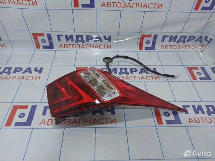 Фонарь задний наружный правый Lexus IS250 (XE30) 8