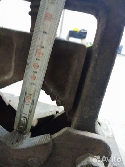 Тиски трубные-настольные