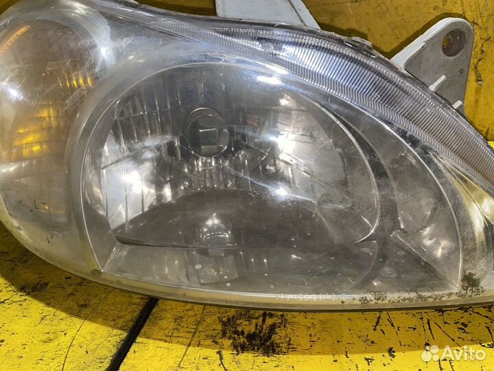 Фара передняя правая Kia Rio 1 1999-2002