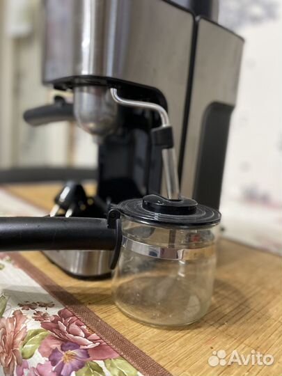 Кофеварка рожковая redmond