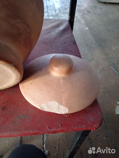 Глиняный горшок для продуктов