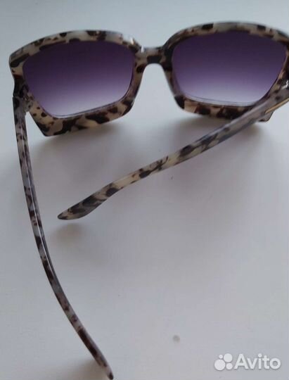 Солнцезащитные очки