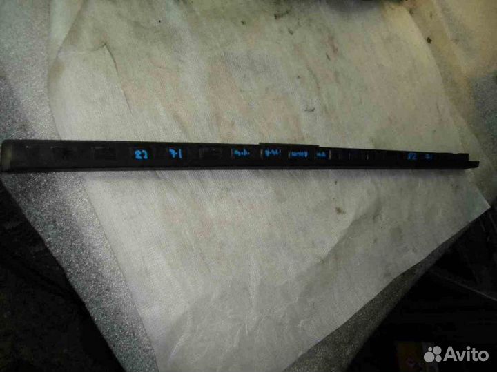 Уплотнитель Mercedes Benz S