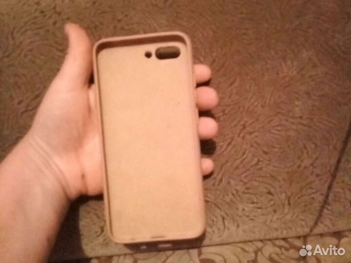 Чехлы на телефон