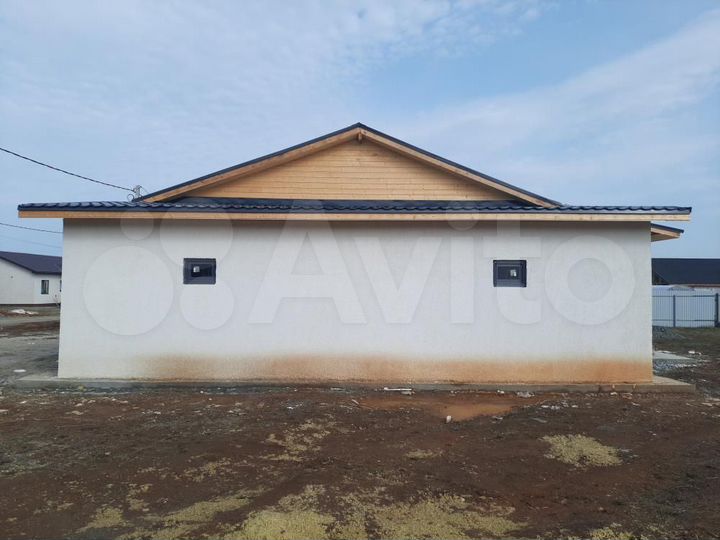 Коттедж 178 м² на участке 8 сот.