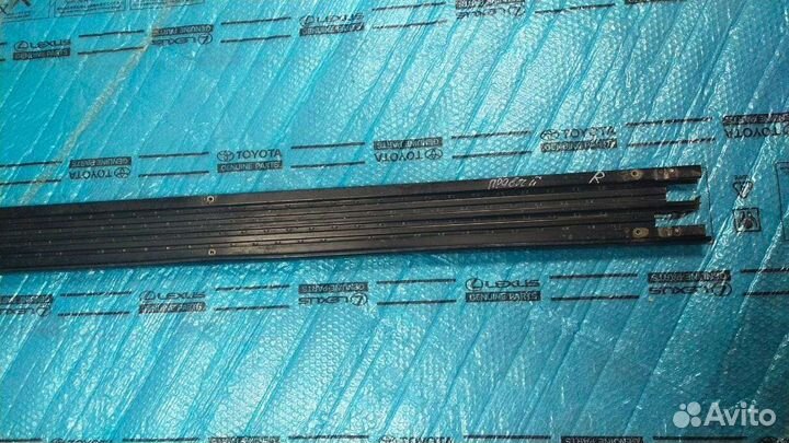 Подножка правая Land Cruiser 200