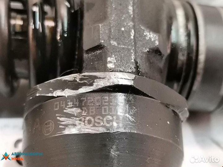 Форсунка Volkswagen Golf 5 2008 038130073AG