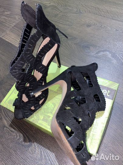 Босоножки zara черные 36