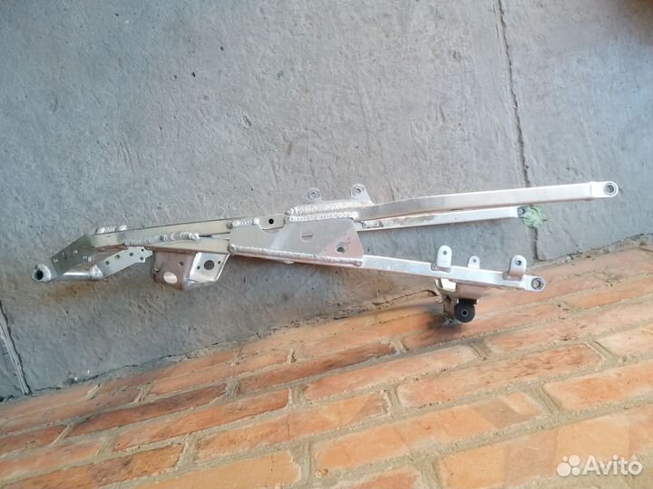 Подрамник бугель хвост yamaha yzf r6 99-02