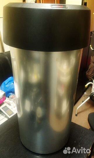 Контейнер для мусора Vileda Professional Ирис 50л