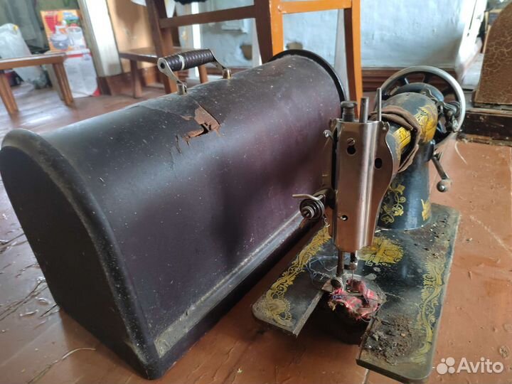 Швейная машина Госшвеймашина
