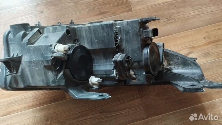 Фара левая chery tiggo 3 T11-3172010CA