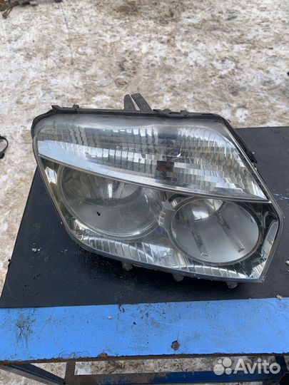 Фара правая renault duster 1