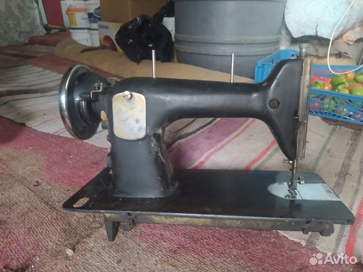 Швейная машинка